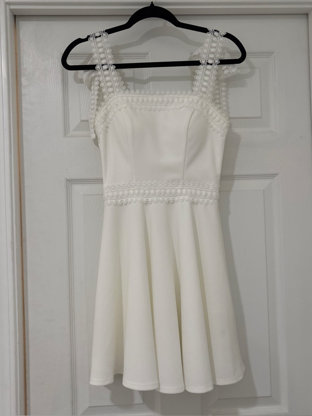 B. Darlin White Lace-Detail Dress